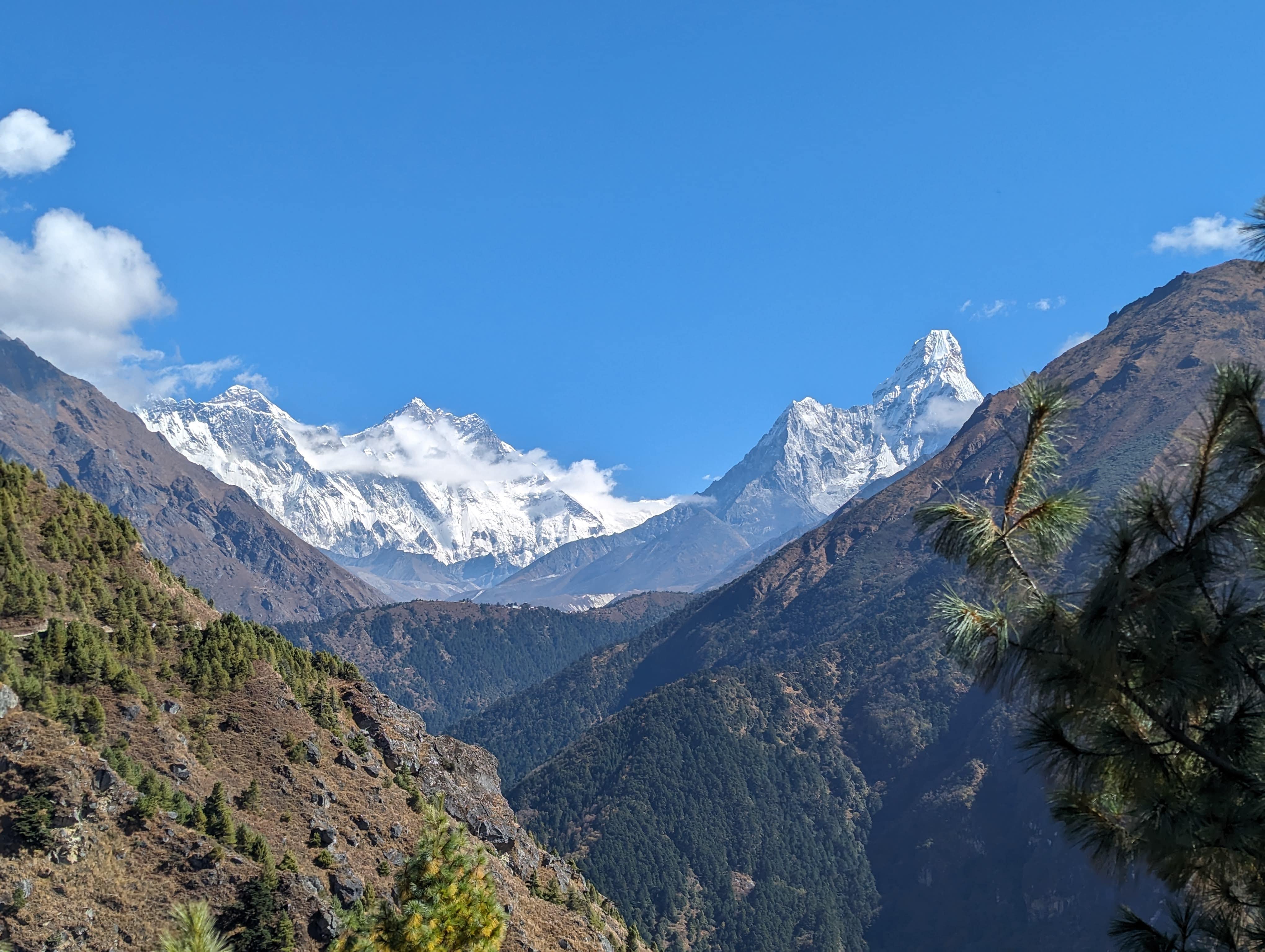 The first clear view of Everest (left), Lhotse (centre), and Ama Dablam (right)